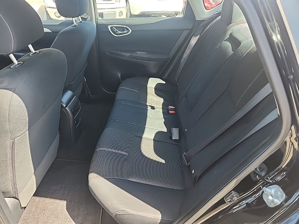 Used 2014 Nissan Sentra S image 11
