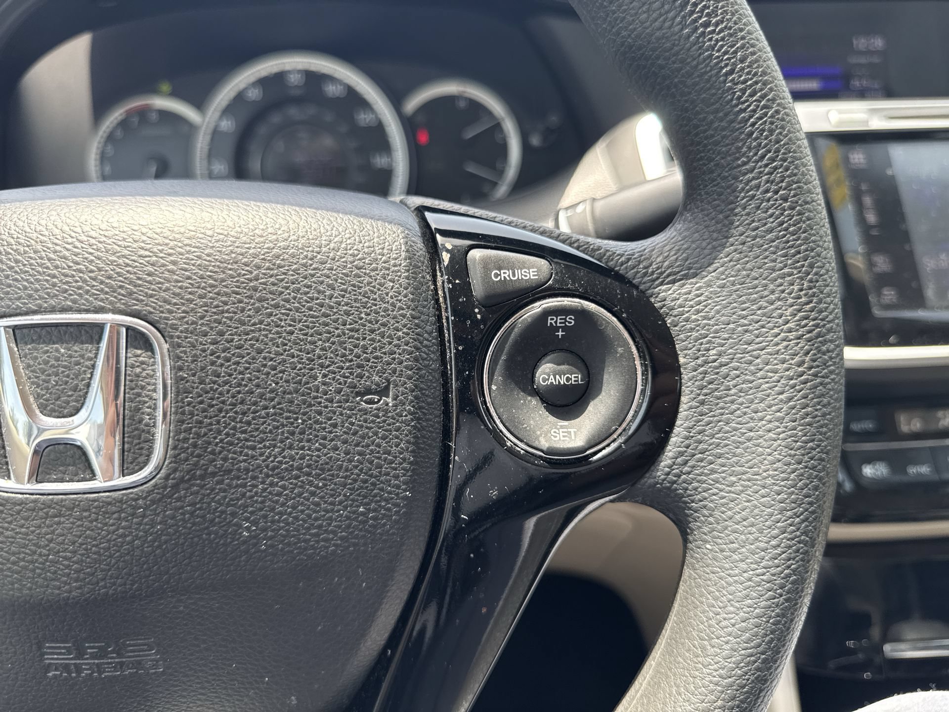 Used 2017 Honda Accord EX image 29