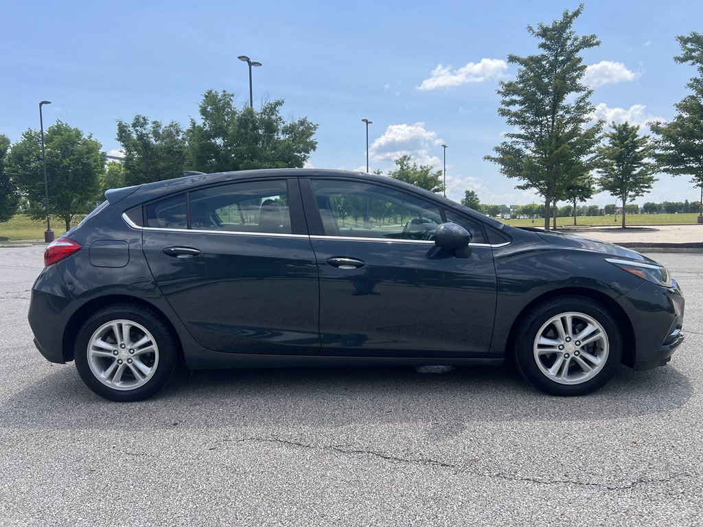 Used 2017 Chevrolet Cruze LT w/ Convenience Package FWD image 6