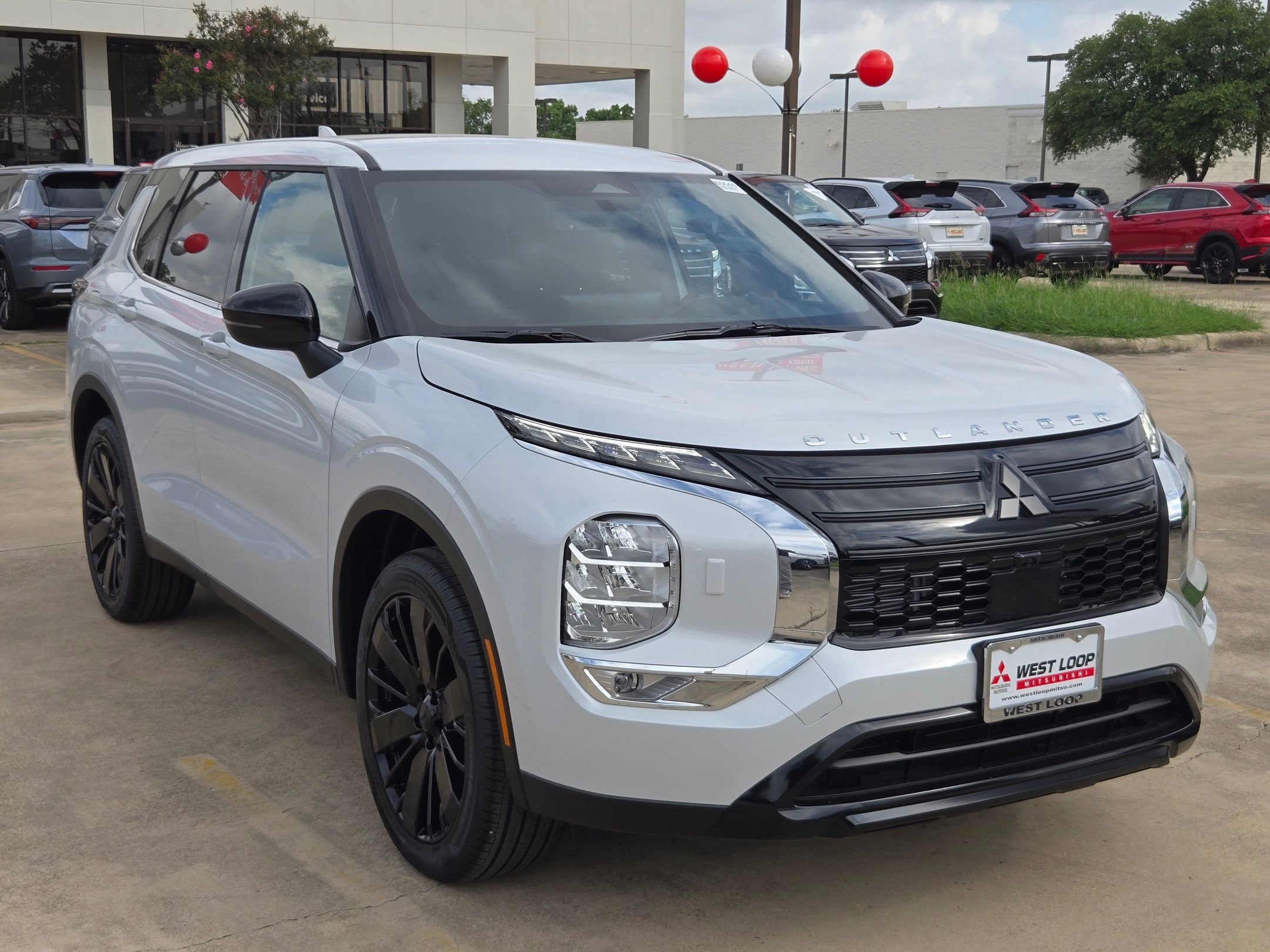 New 2026 Mitsubishi Outlander LE AWD/4WD image 7