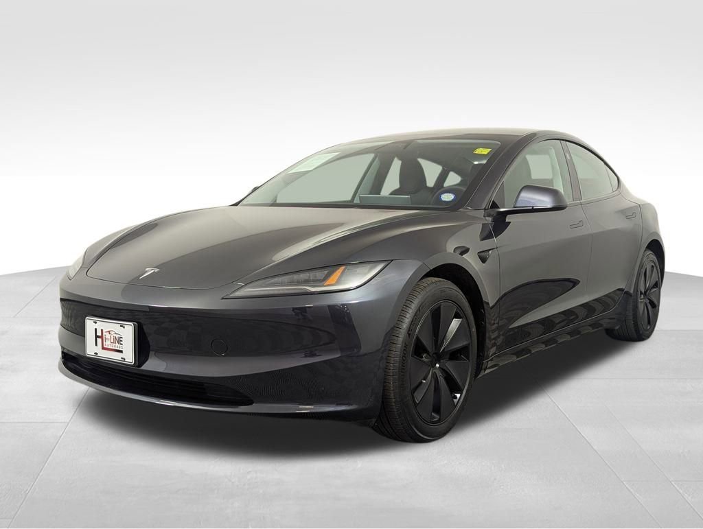 Used 2024 Tesla Model 3 Standard Range image 2