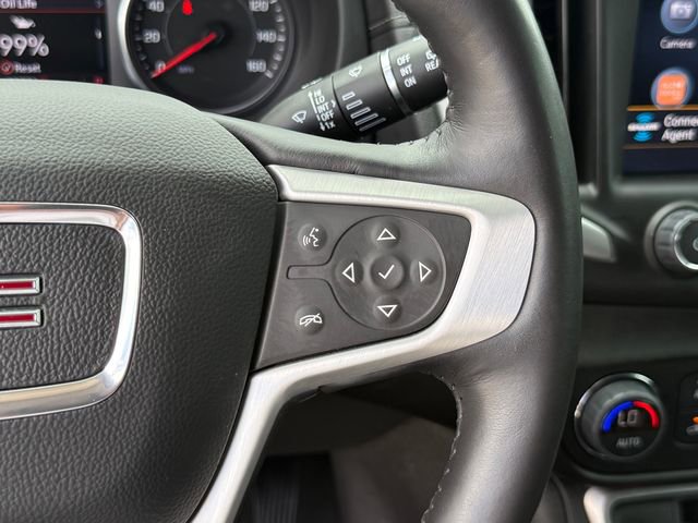 Used 2022 GMC Terrain SLT w/ Tech Package image 17