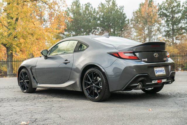 Used 2024 Toyota GR86 Premium image 10