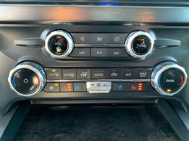 Used 2023 Ford F250 Lariat w/ Sport Appearance Package image 28