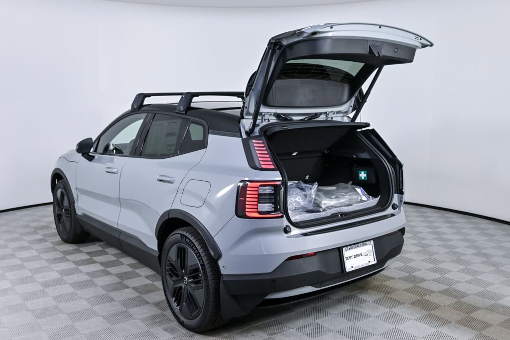 New 2026 Volvo EX30 Cross Country Ultra w/ Protection Package Premier image 31