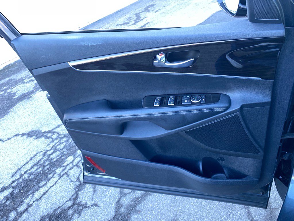 Used 2020 Kia Sorento LX w/ LX I4 Convenience Package image 22