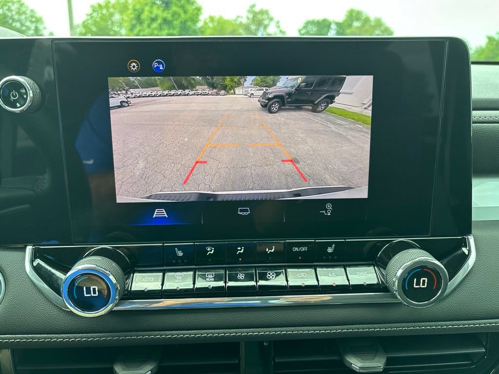 Used 2024 Chevrolet Colorado LT w/ LT Convenience Package II RWD image 25