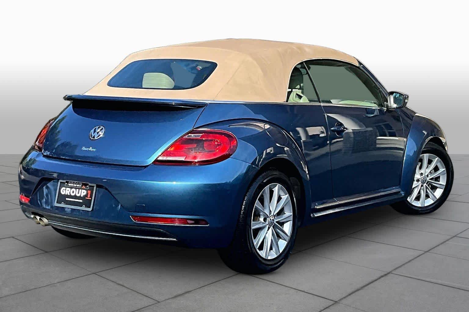 Used 2019 Volkswagen Beetle 2.0T SE FWD image 12