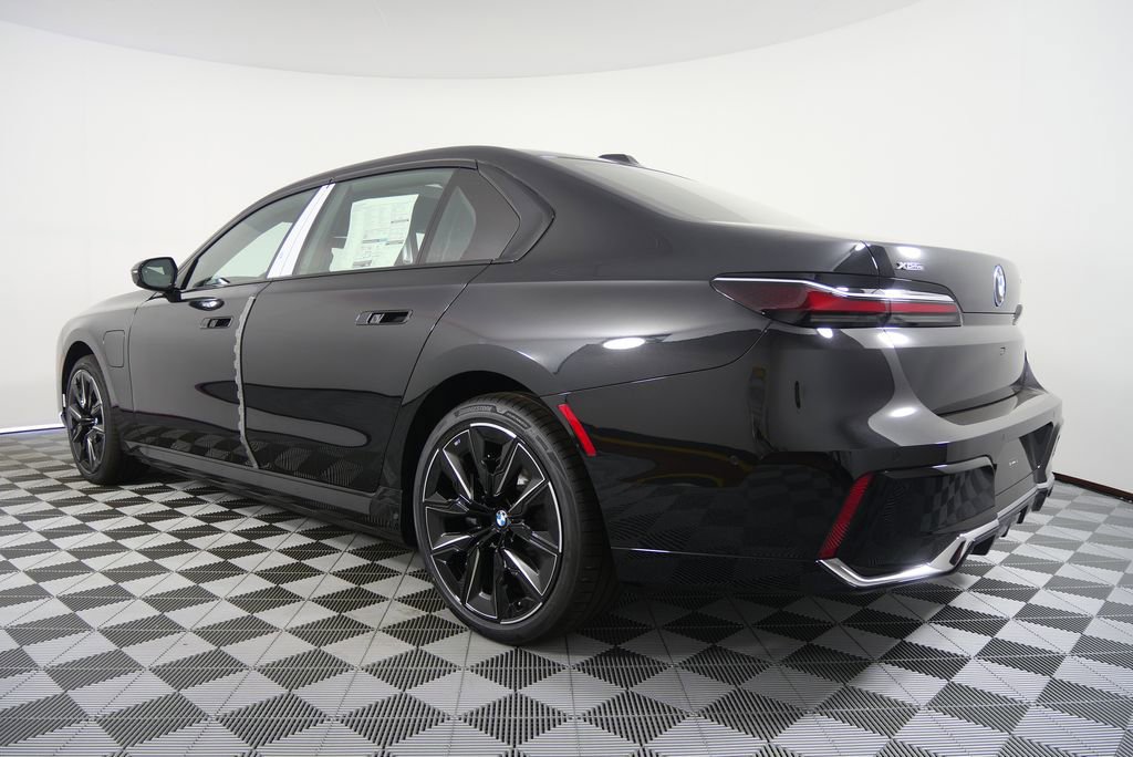 New 2026 BMW 750e xDrive w/ Executive Package image 5