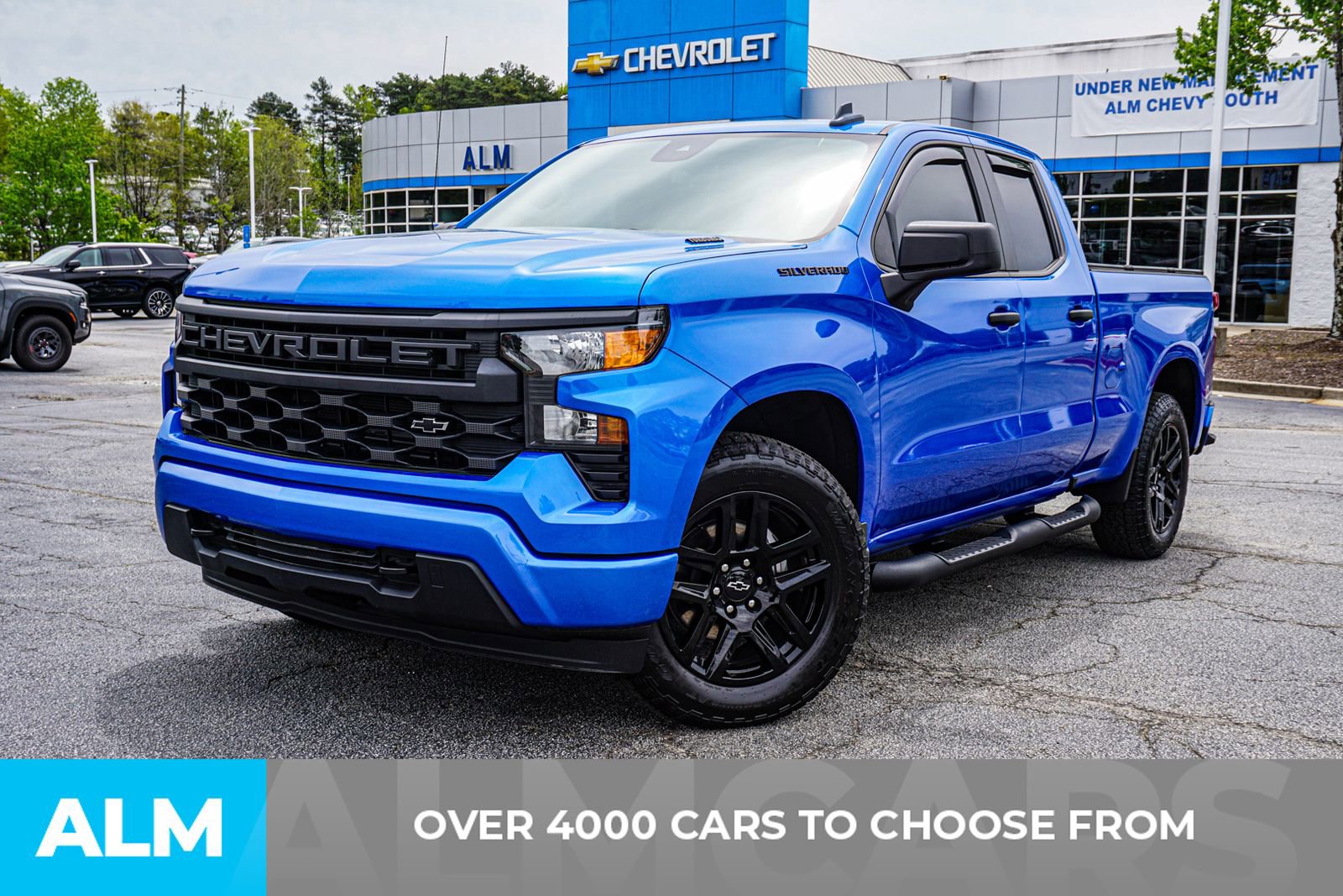 Used 2025 Chevrolet Silverado 1500 Custom w/ Turbomax Blackout Package image 3