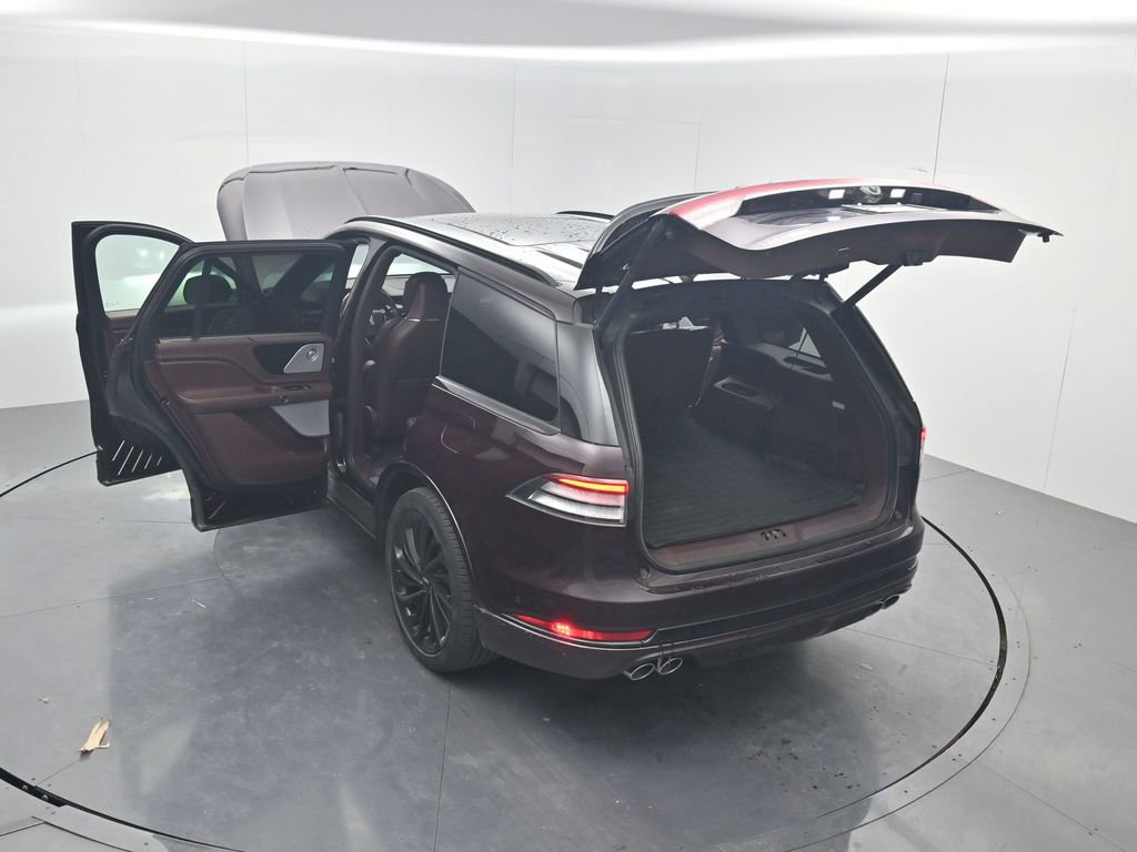 Used 2023 Lincoln Aviator Black Label w/ Jet Package image 56