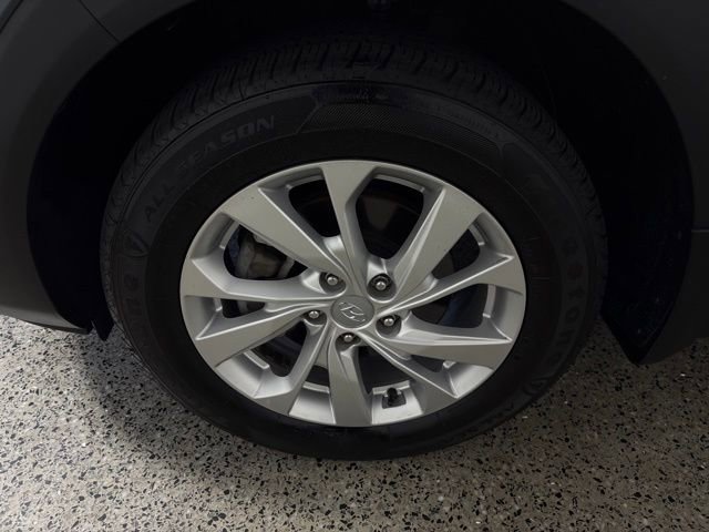 Used 2021 Hyundai Tucson SE w/ Cargo Package image 32