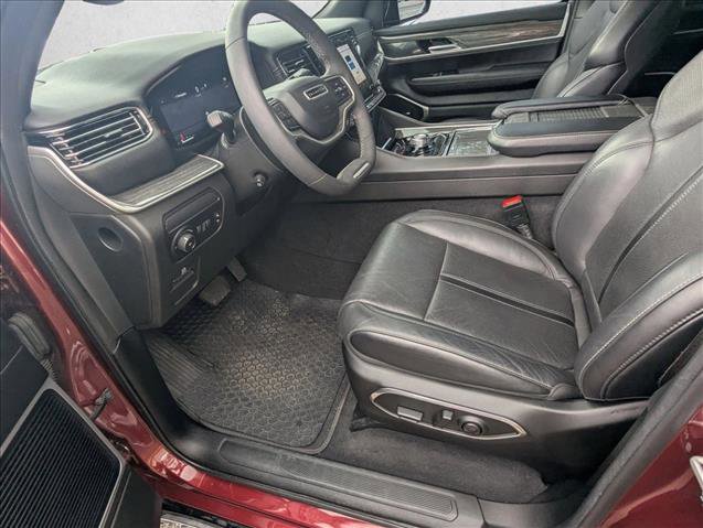 Used 2022 Jeep Wagoneer Series II RWD image 12