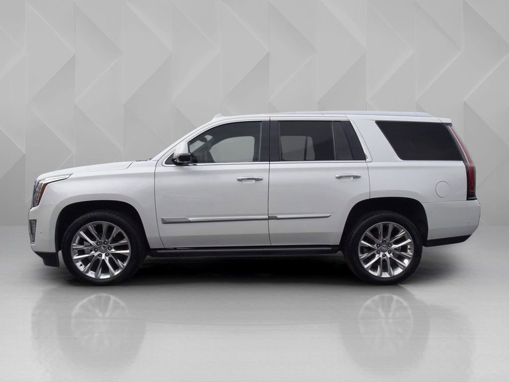 Used 2020 Cadillac Escalade Premium Luxury image 2