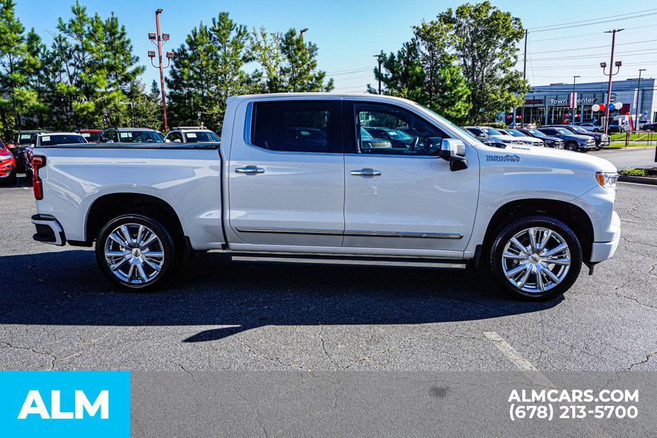 Used 2024 Chevrolet Silverado 1500 High Country w/ High Country Premium Package AWD/4WD image 8