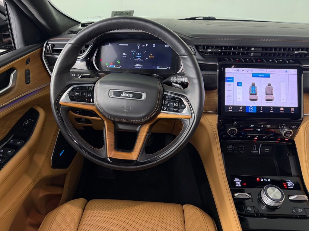 Certified 2024 Jeep Grand Cherokee L Summit AWD/4WD image 13