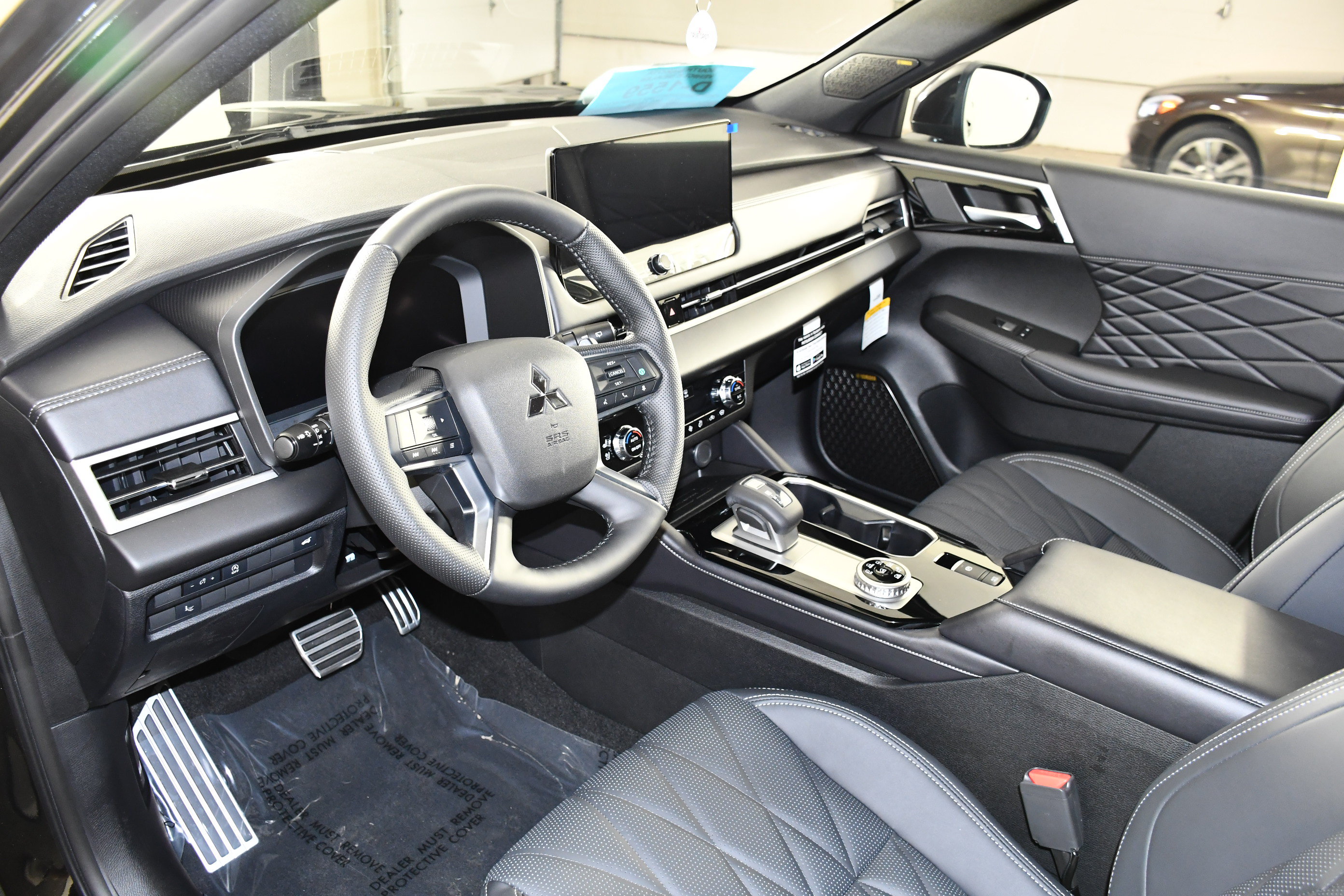 New 2026 Mitsubishi Outlander SEL Black Edition AWD/4WD image 2