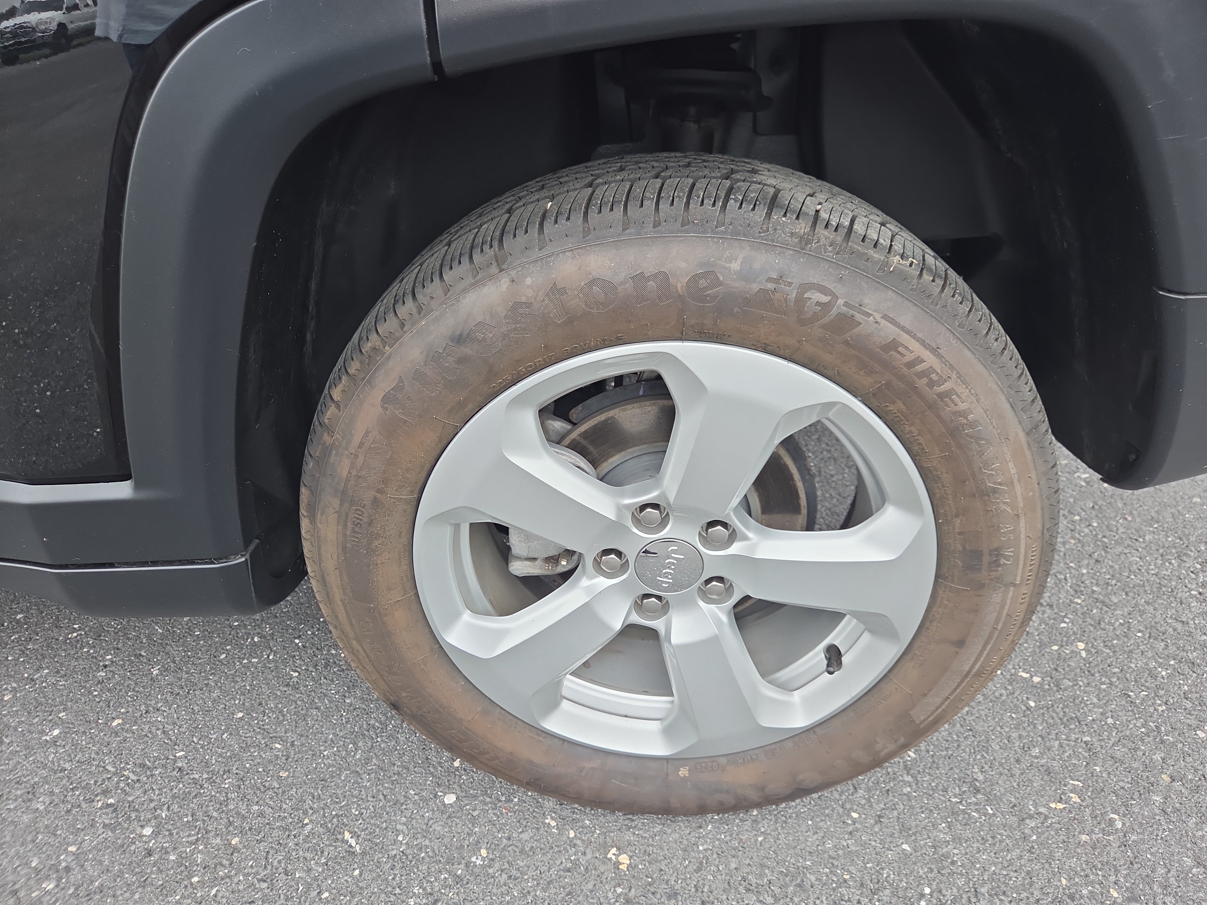Used 2019 Jeep Compass Latitude w/ Cold Weather Group AWD/4WD image 28