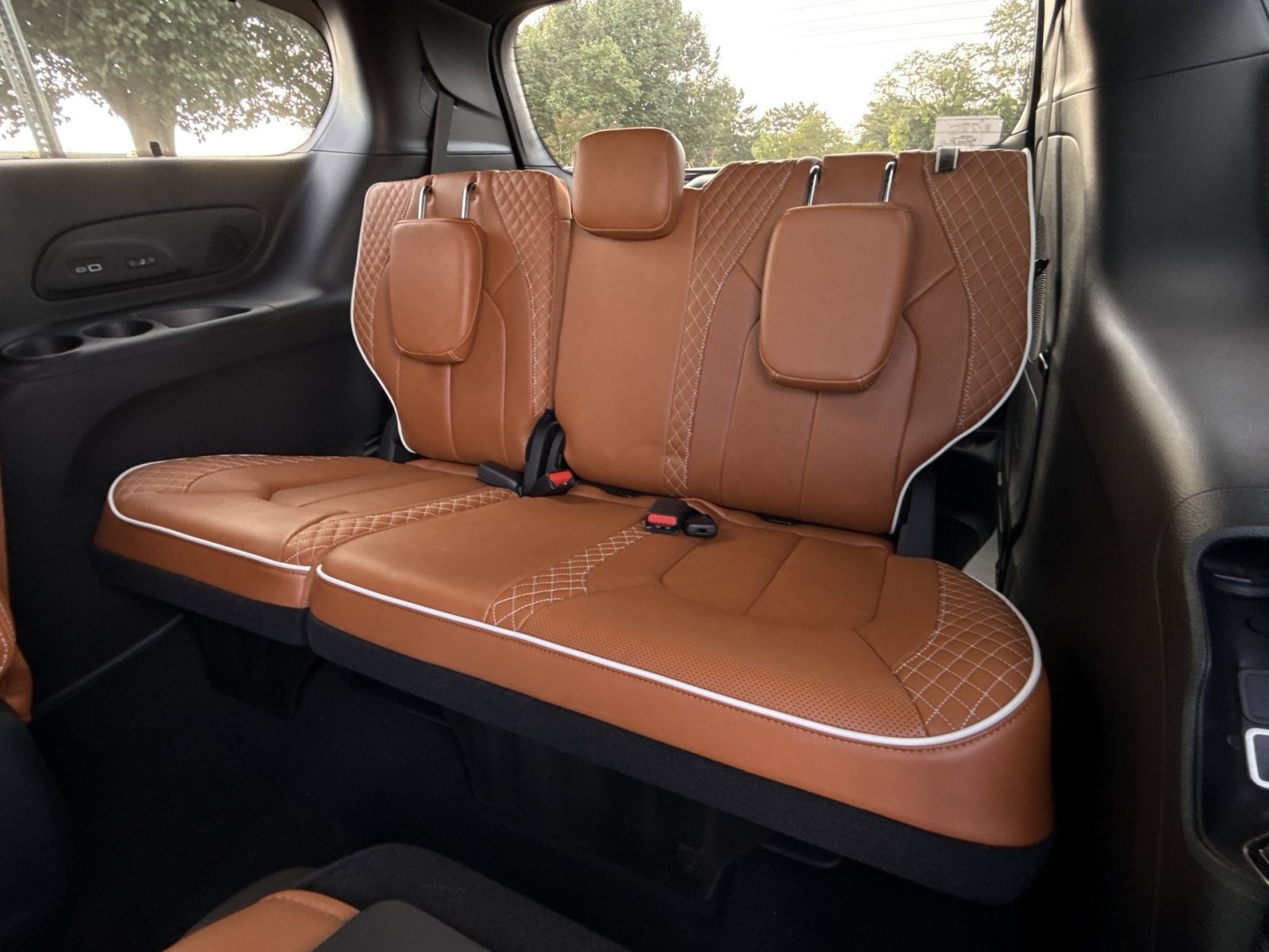 Used 2026 Chrysler Pacifica Pinnacle FWD image 26
