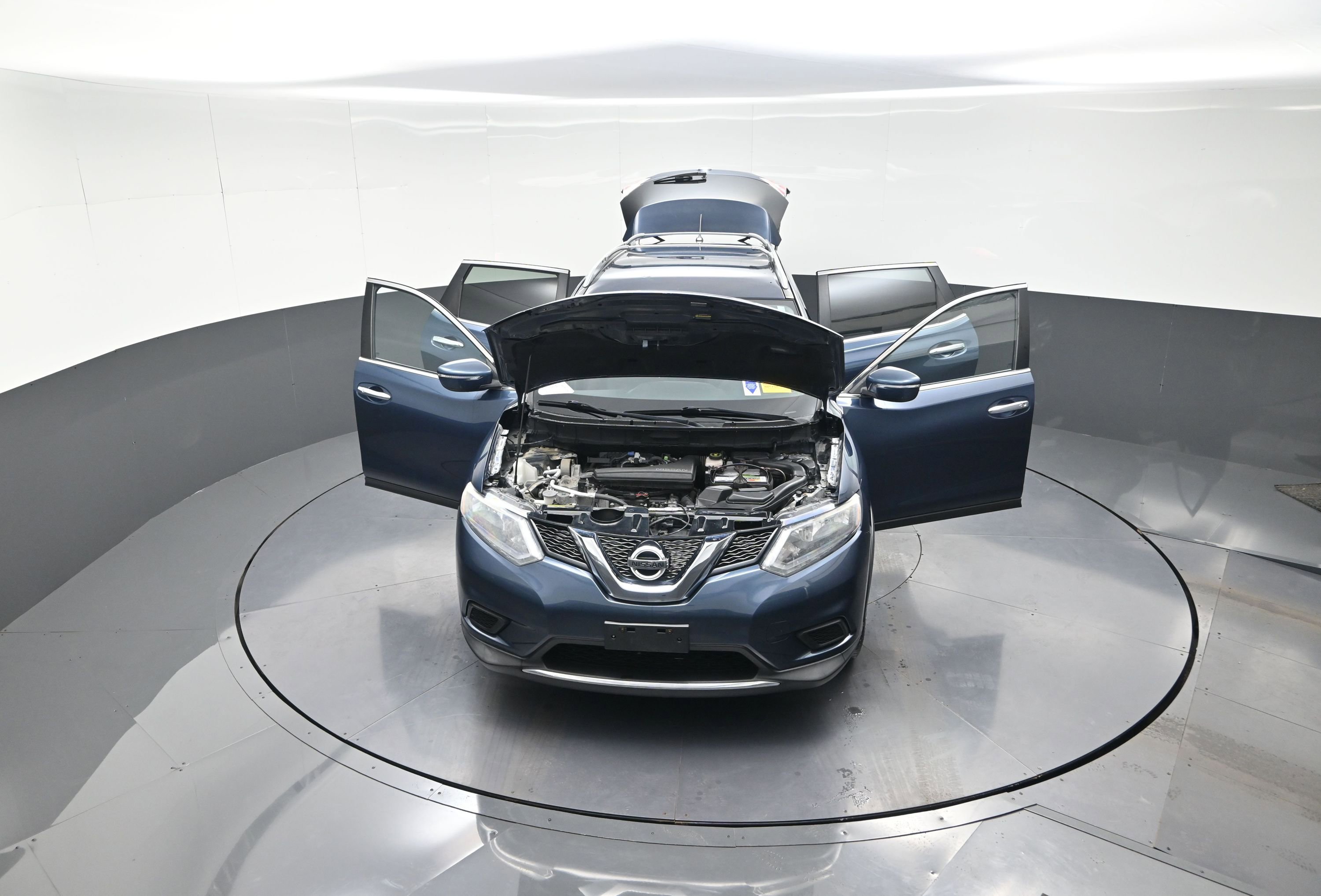 Used 2015 Nissan Rogue SV image 12