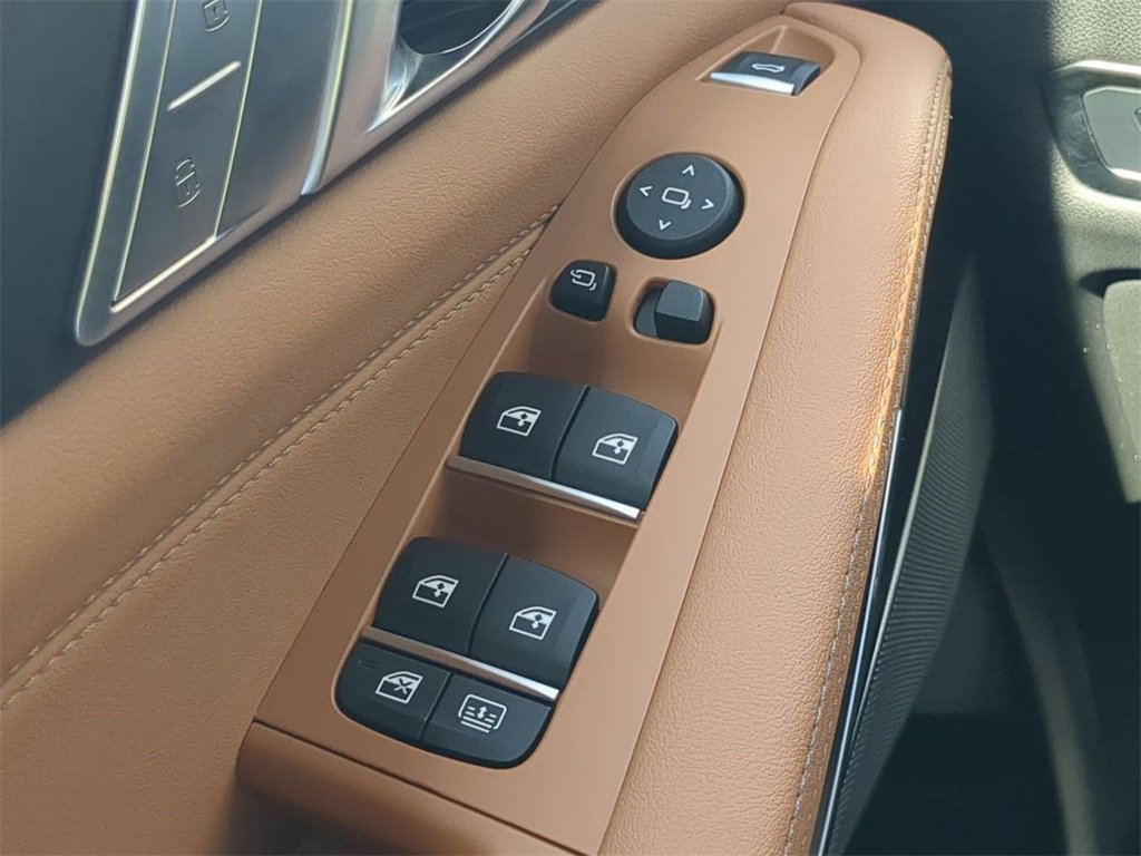 New 2026 BMW X7 xDrive40i w/ Executive Package image 25