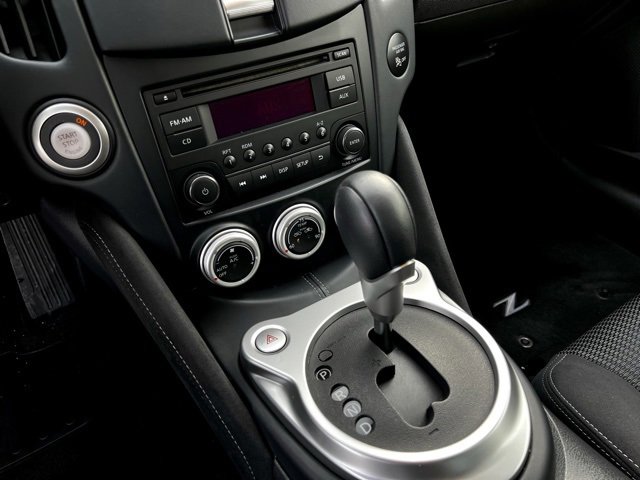 Used 2017 Nissan 370Z Roadster image 24