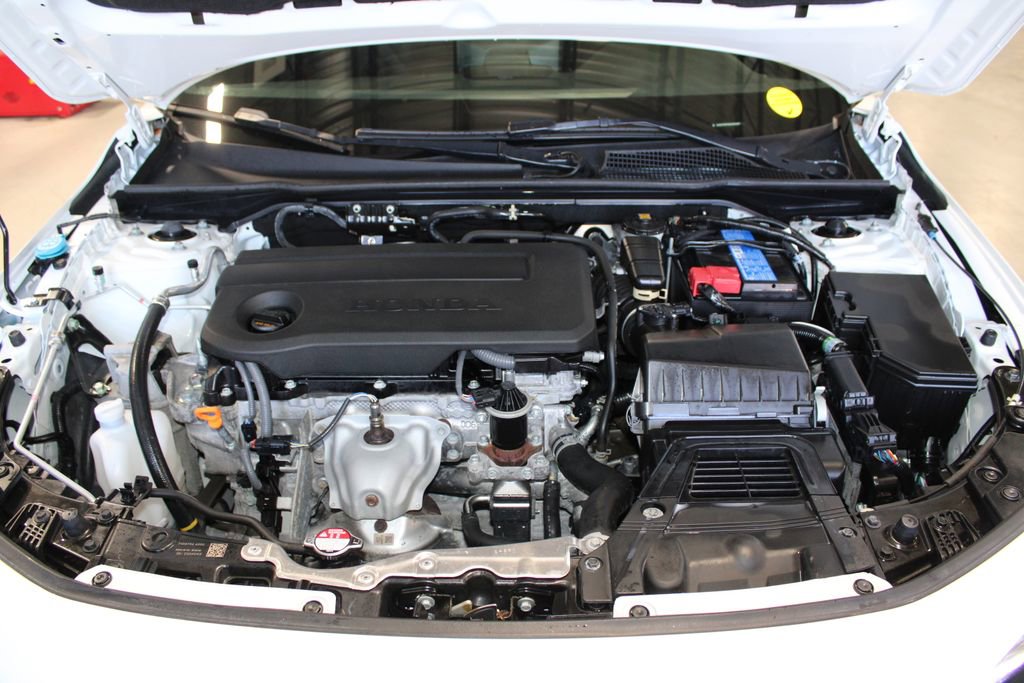 Used 2025 Honda Civic Sport image 16
