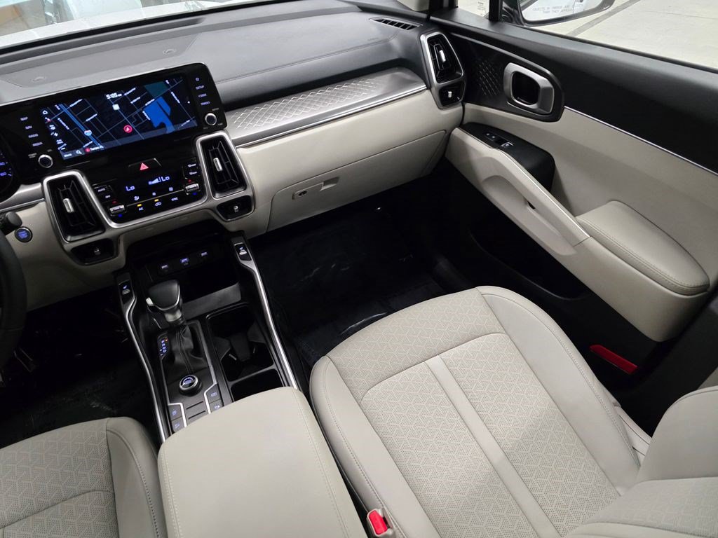 Used 2022 Kia Sorento S w/ Panoramic Sunroof Package FWD image 39