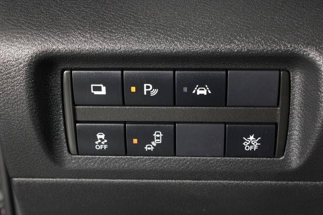 Certified 2020 Nissan Kicks S FWD image 23