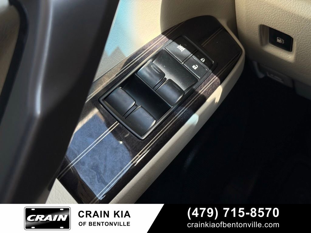 Used 2020 Lexus GX 460 Premium w/ Premium Package image 10