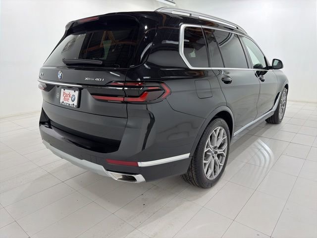 Used 2026 BMW X7 xDrive40i w/ Premium Package image 5