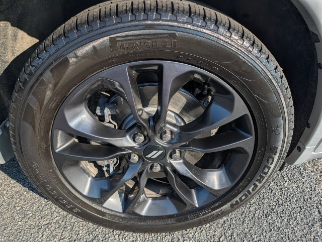 Used 2025 Dodge Durango R/T AWD/4WD image 4