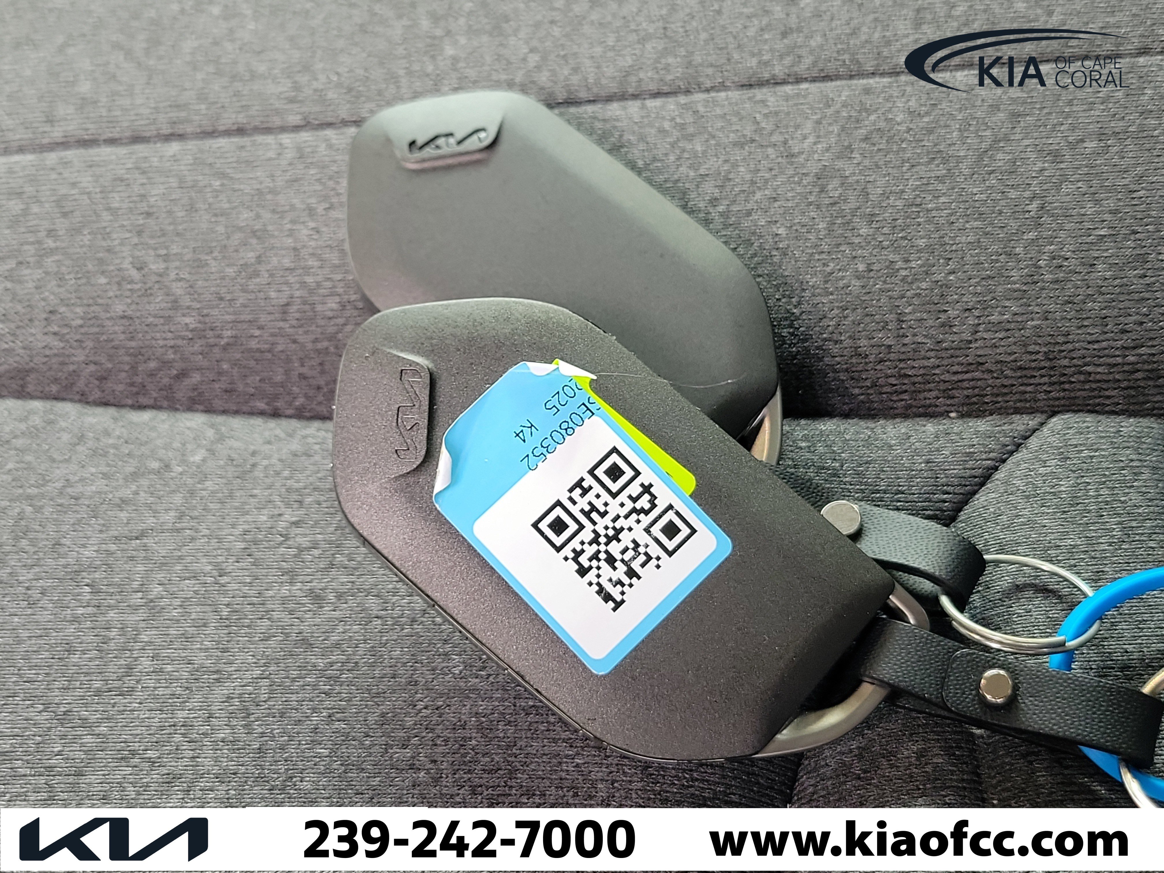 Used 2025 Kia K4 EX image 29