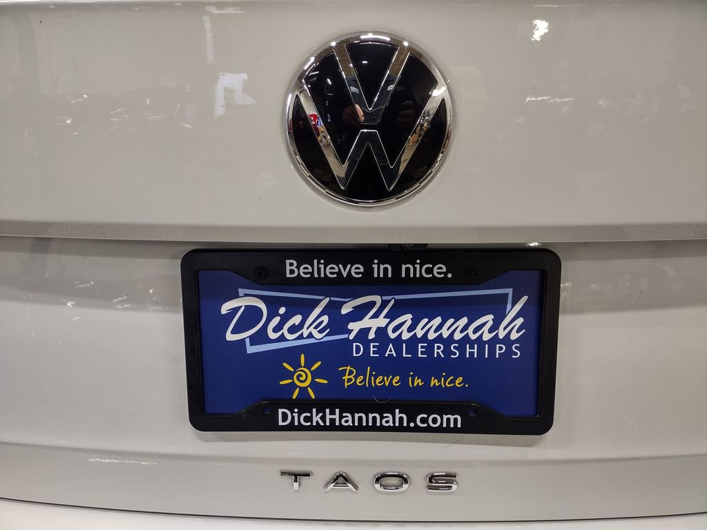 Certified 2023 Volkswagen Taos SE w/ Panoramic Sunroof Package image 13