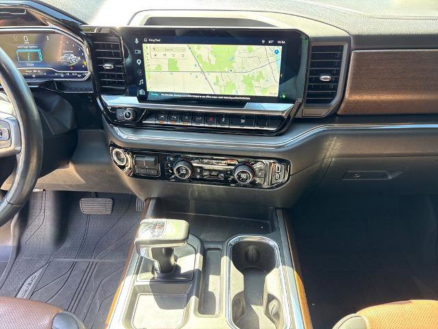 Used 2023 Chevrolet Silverado 1500 High Country w/ High Country Premium Package AWD/4WD image 23