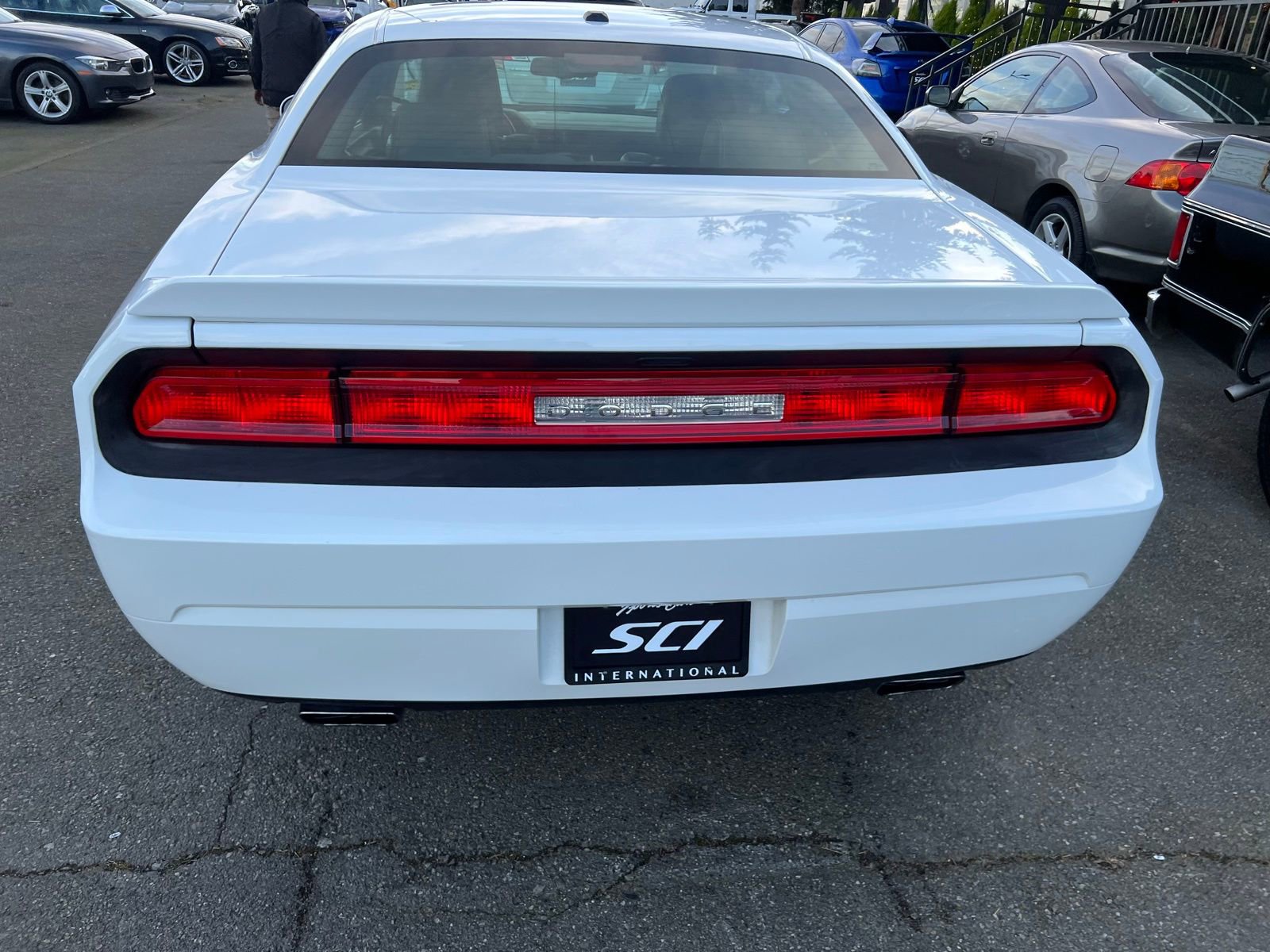 Used 2012 Dodge Challenger R/T RWD image 4