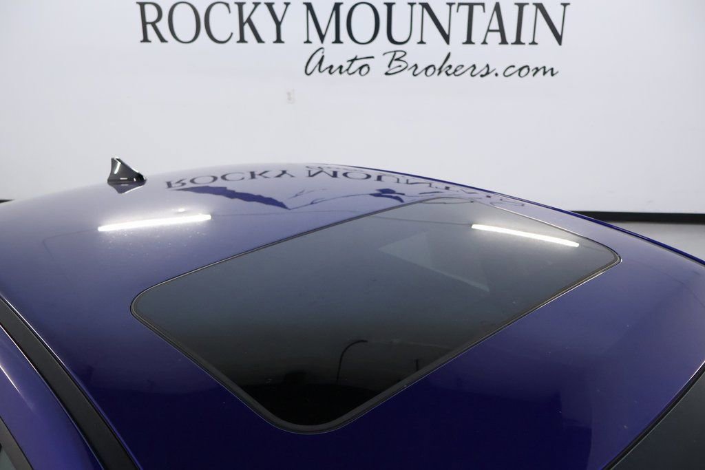 Used 2024 Hyundai Elantra Limited image 11