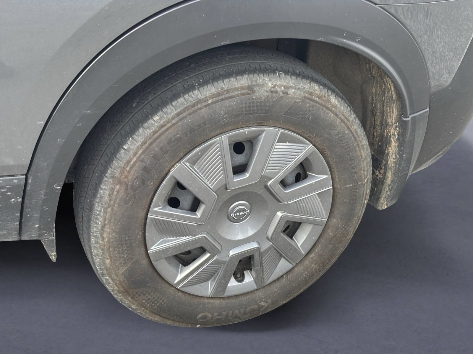 Used 2025 Nissan Kicks S FWD image 4