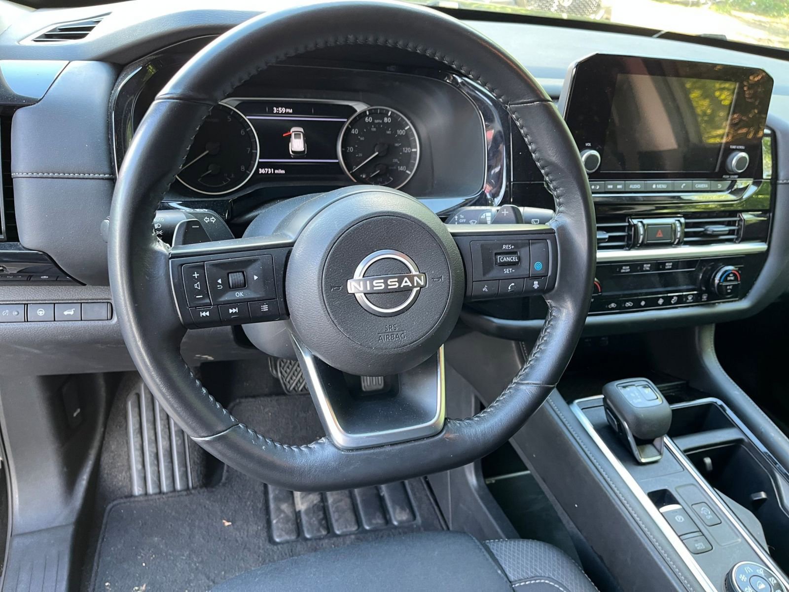 Used 2025 Nissan Pathfinder SV AWD/4WD image 29