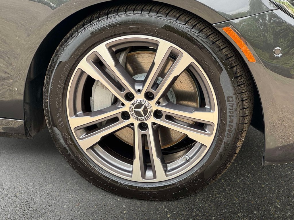 Used 2023 Mercedes-Benz E 350 4MATIC Sedan image 7