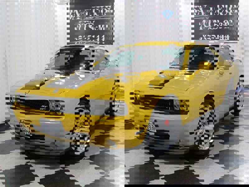 Used 2010 Dodge Challenger SRT8 w/ SRT Option Group II image 8