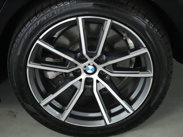 Used 2022 BMW 330i xDrive Sedan w/ Premium Package 2 image 41