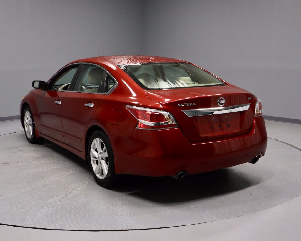 Used 2015 Nissan Altima 2.5 SV FWD image 9