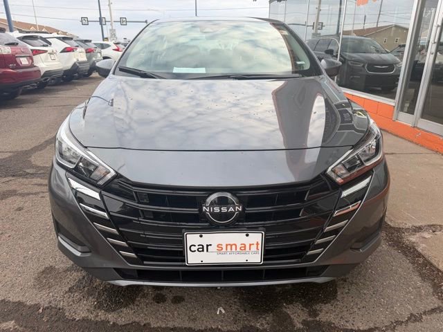 Used 2023 Nissan Versa SV image 2