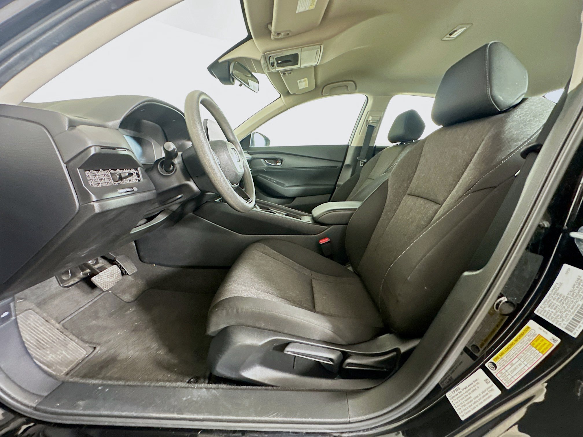 Used 2025 Honda Accord LX image 13