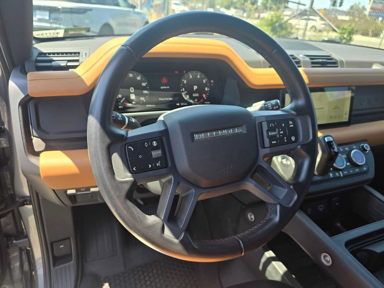 Used 2024 Land Rover Defender 110 X-Dynamic SE AWD/4WD image 23