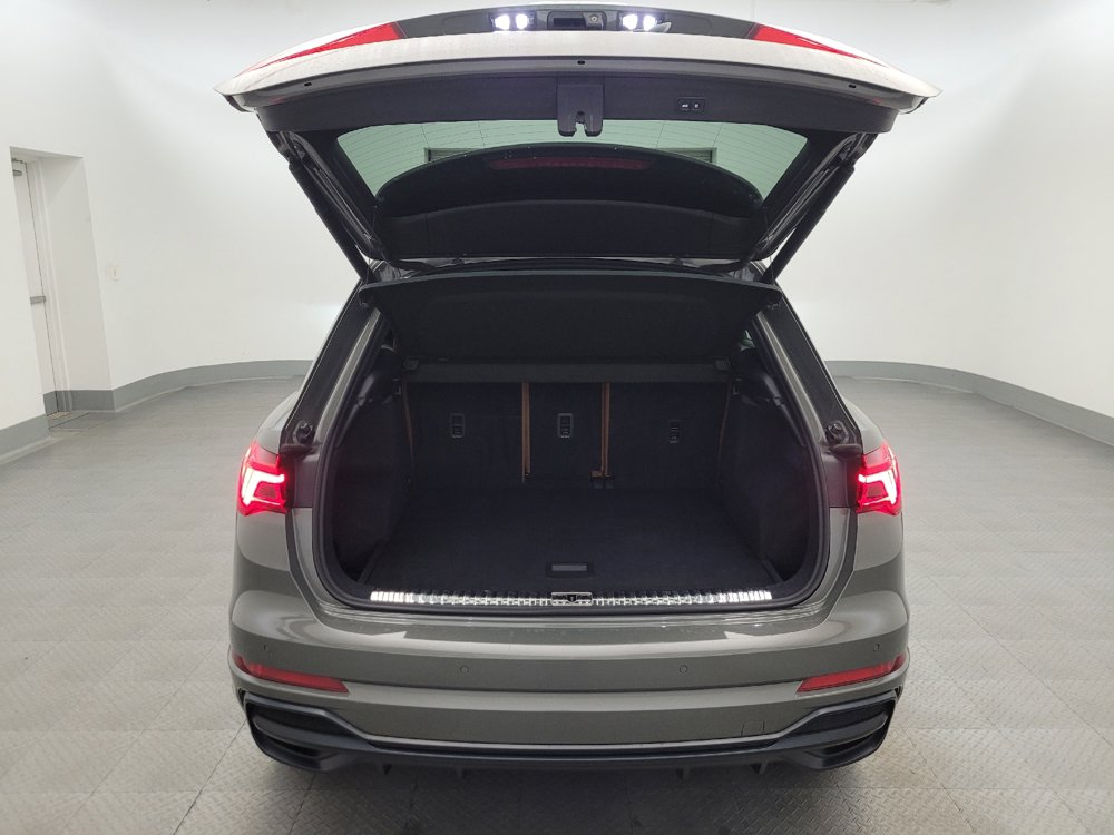 Used 2020 Audi Q3 2.0T Premium Plus w/ Premium Plus Package AWD/4WD image 29