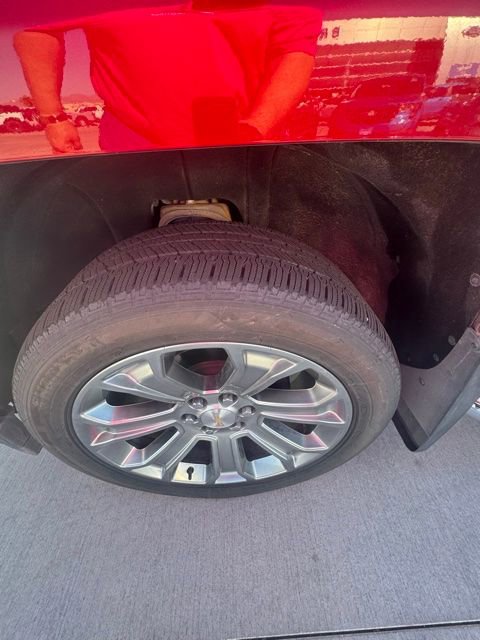 Used 2018 Chevrolet Silverado 1500 High Country image 16