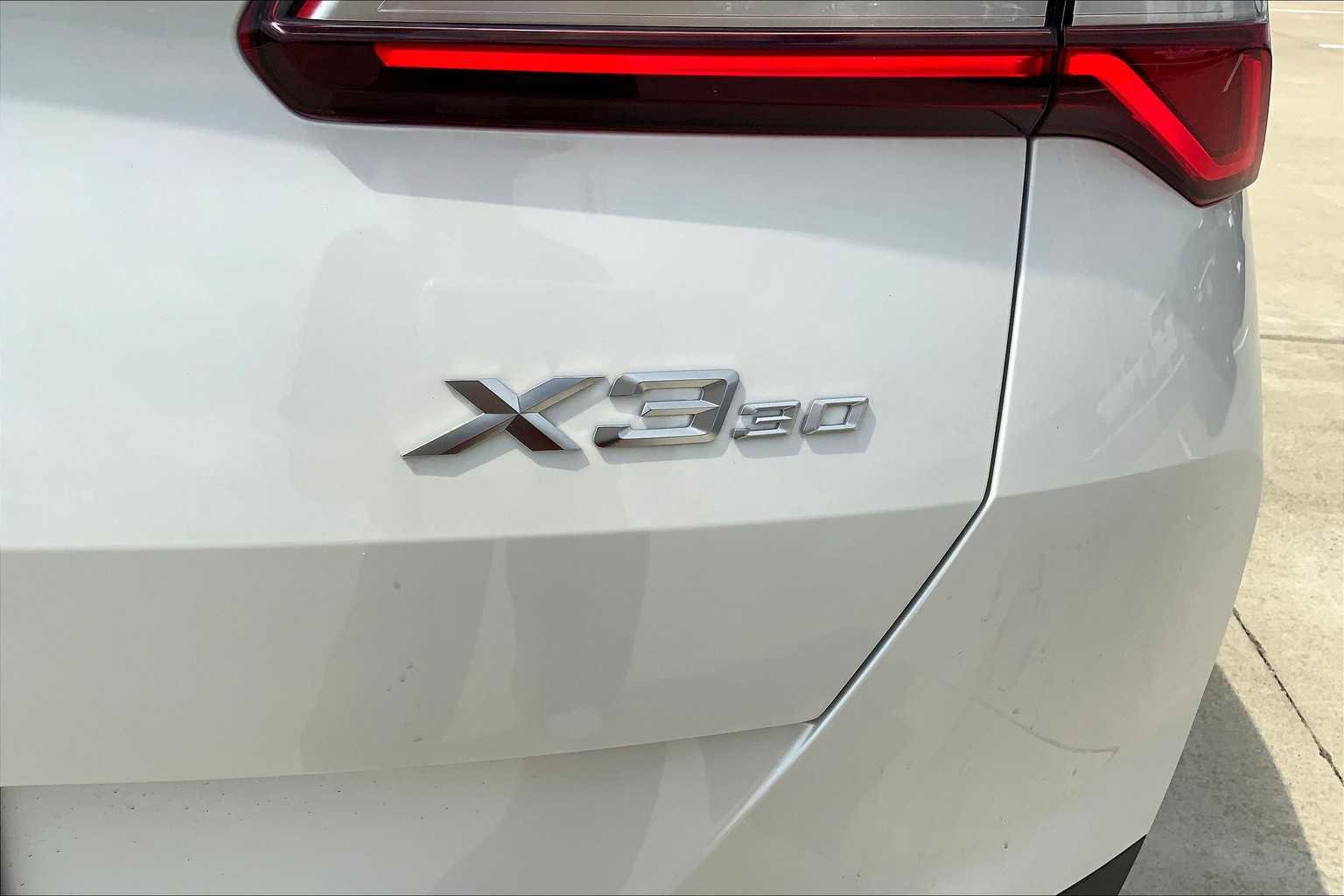 New 2025 BMW X3 xDrive30i w/ Convenience Package image 15