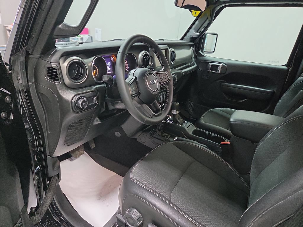 Used 2023 Jeep Wrangler Sport AWD/4WD image 19